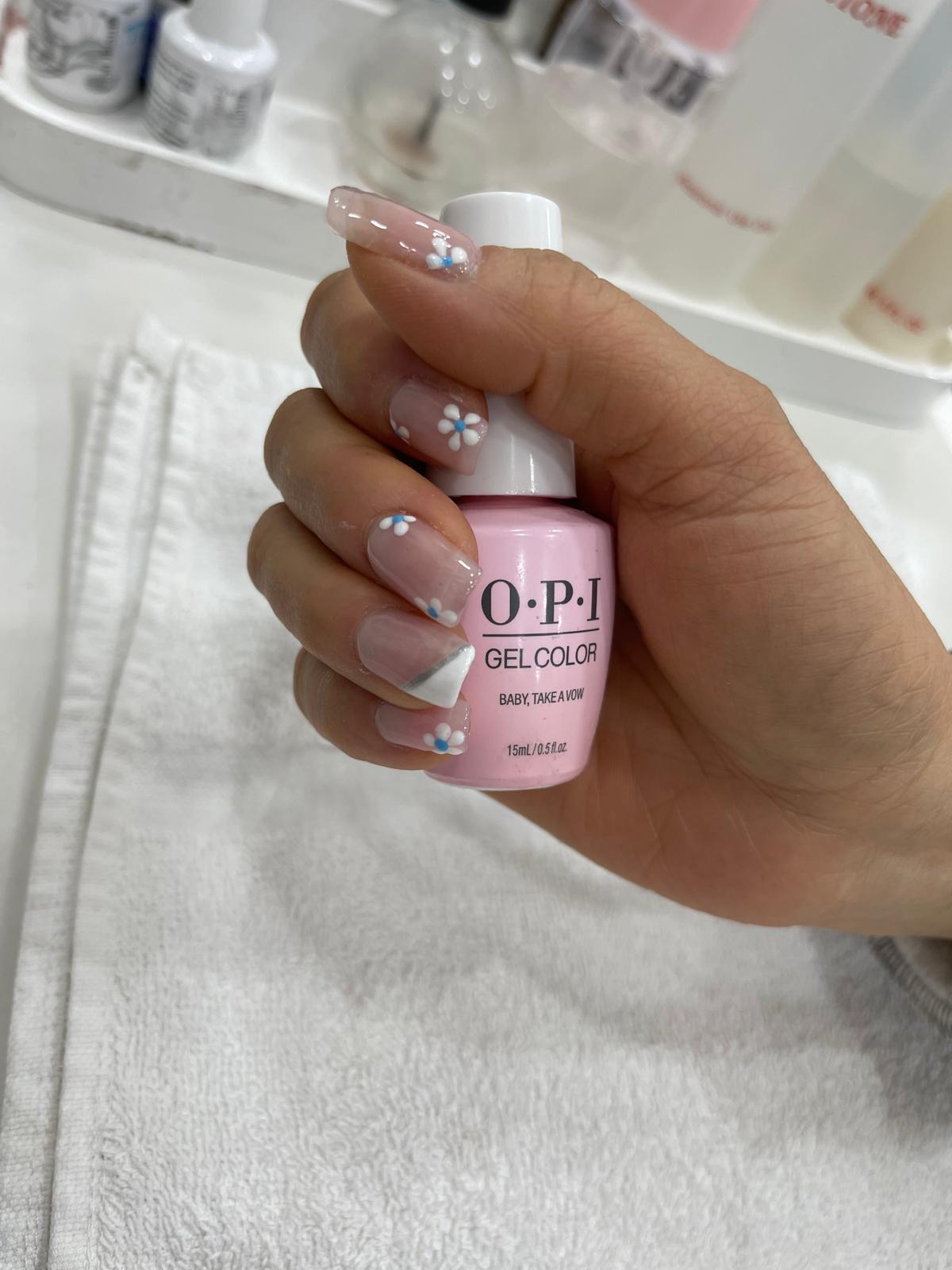 Nail art doré
